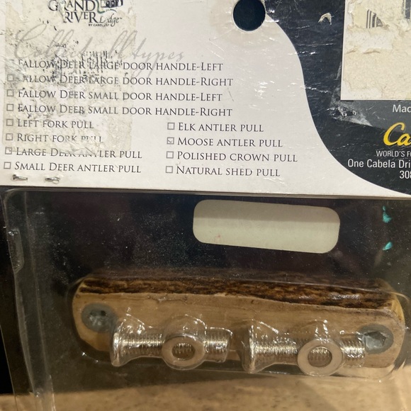 Cabela’s by Grand River Lodge Moose antler pulls. Hand casted and glazed. - Picture 4 of 5